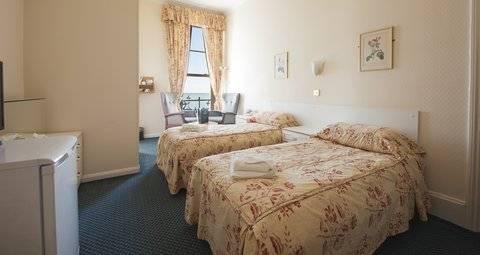Claremont Lions Hotel Істборн Екстер'єр фото